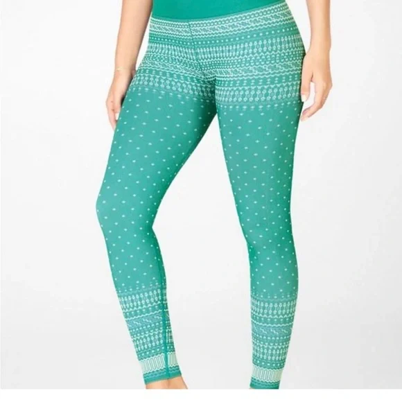 Fabletics Green and White Activewear Set - Picture 11 of 12